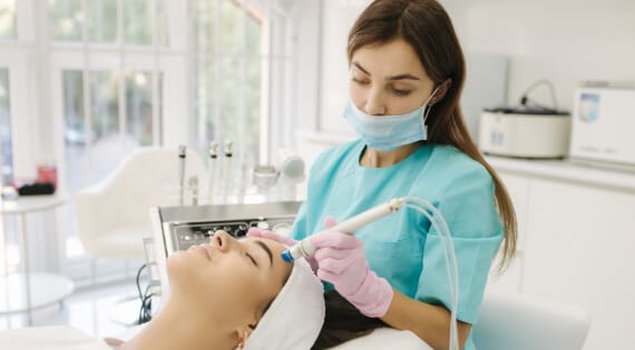 hydrafacial-candidate-for-treatment hydrafacial-candidate-for-treatment