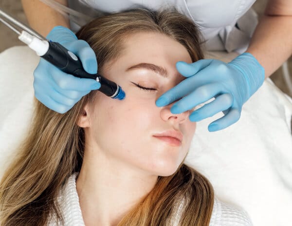 hydrafacial-platinum-treatment hydrafacial-platinum-treatment