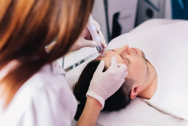 hydrafacial-signature-treatment hydrafacial-signature-treatment